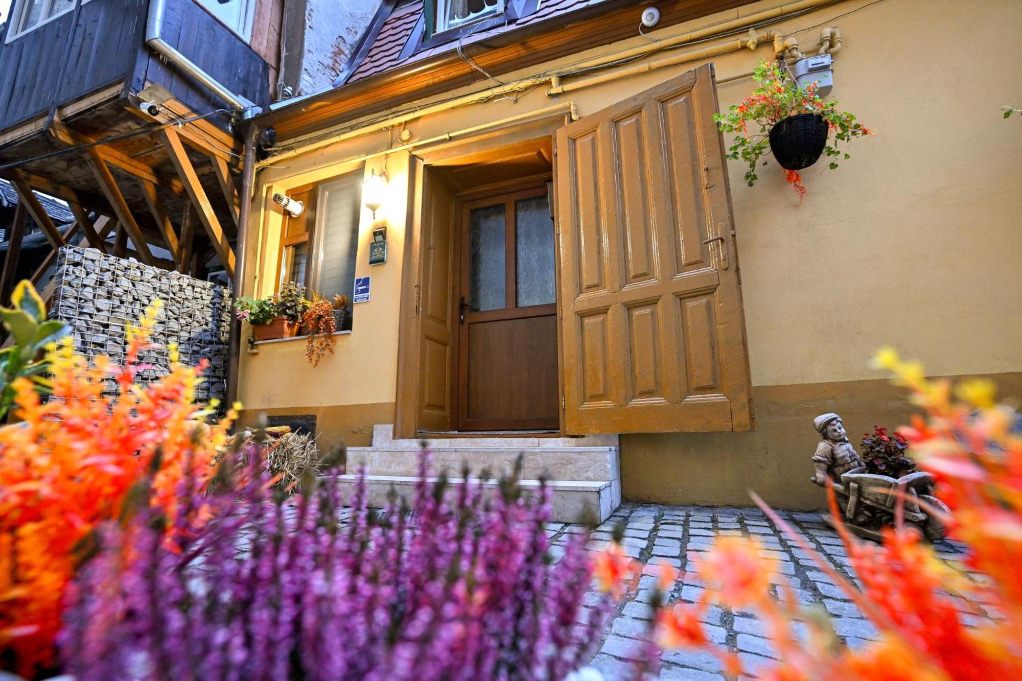 House 1 *