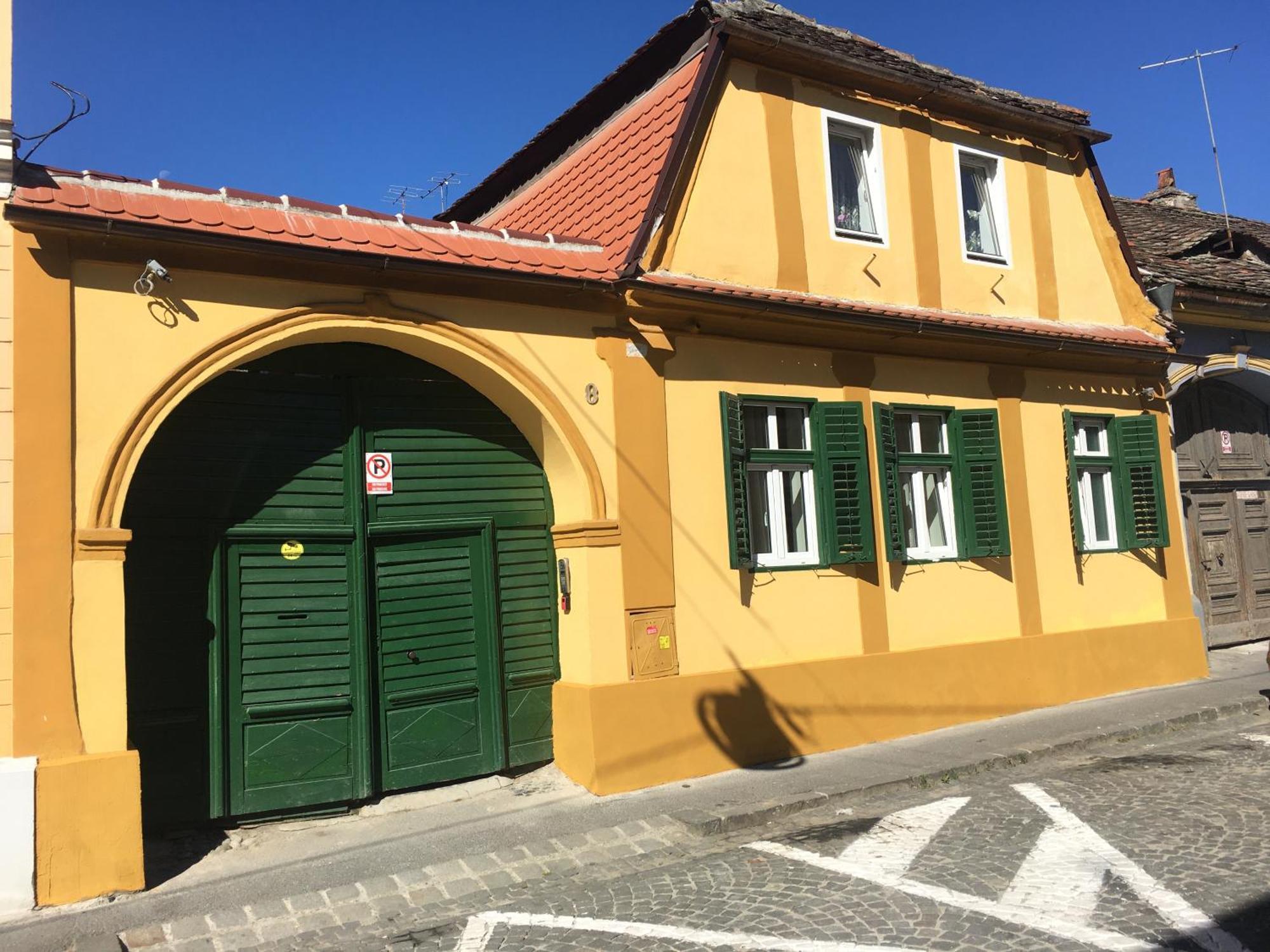 House 1