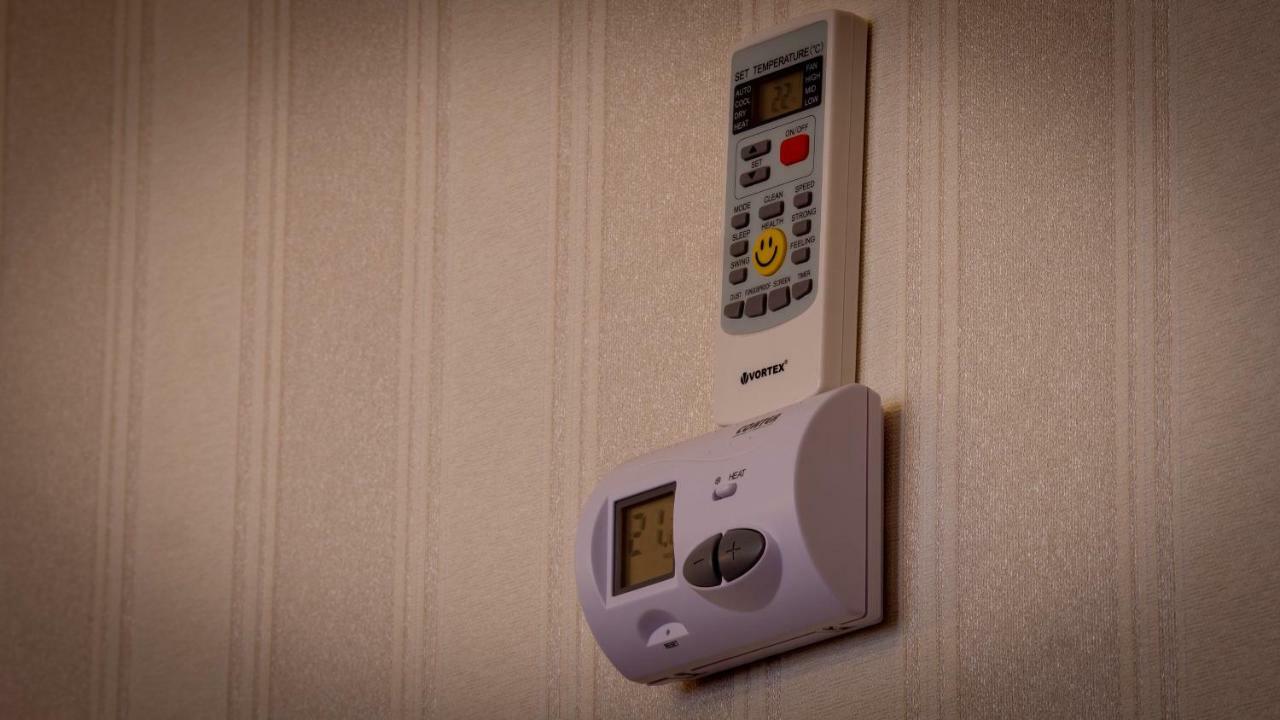 Apartment House 1 *